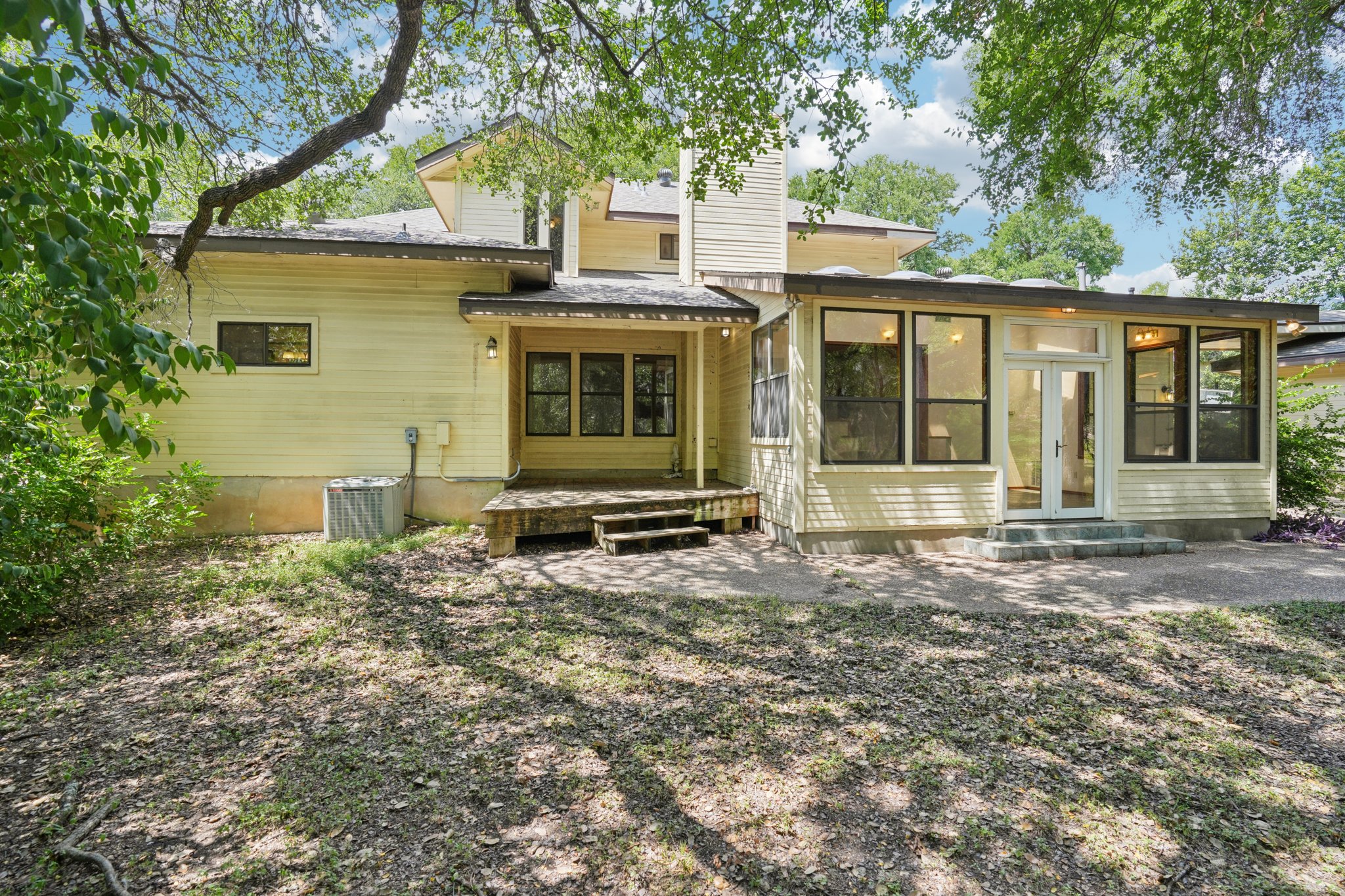 Pebble Brook Dr-S0508-059.jpg