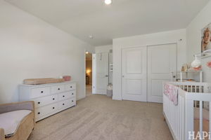  Photo 36