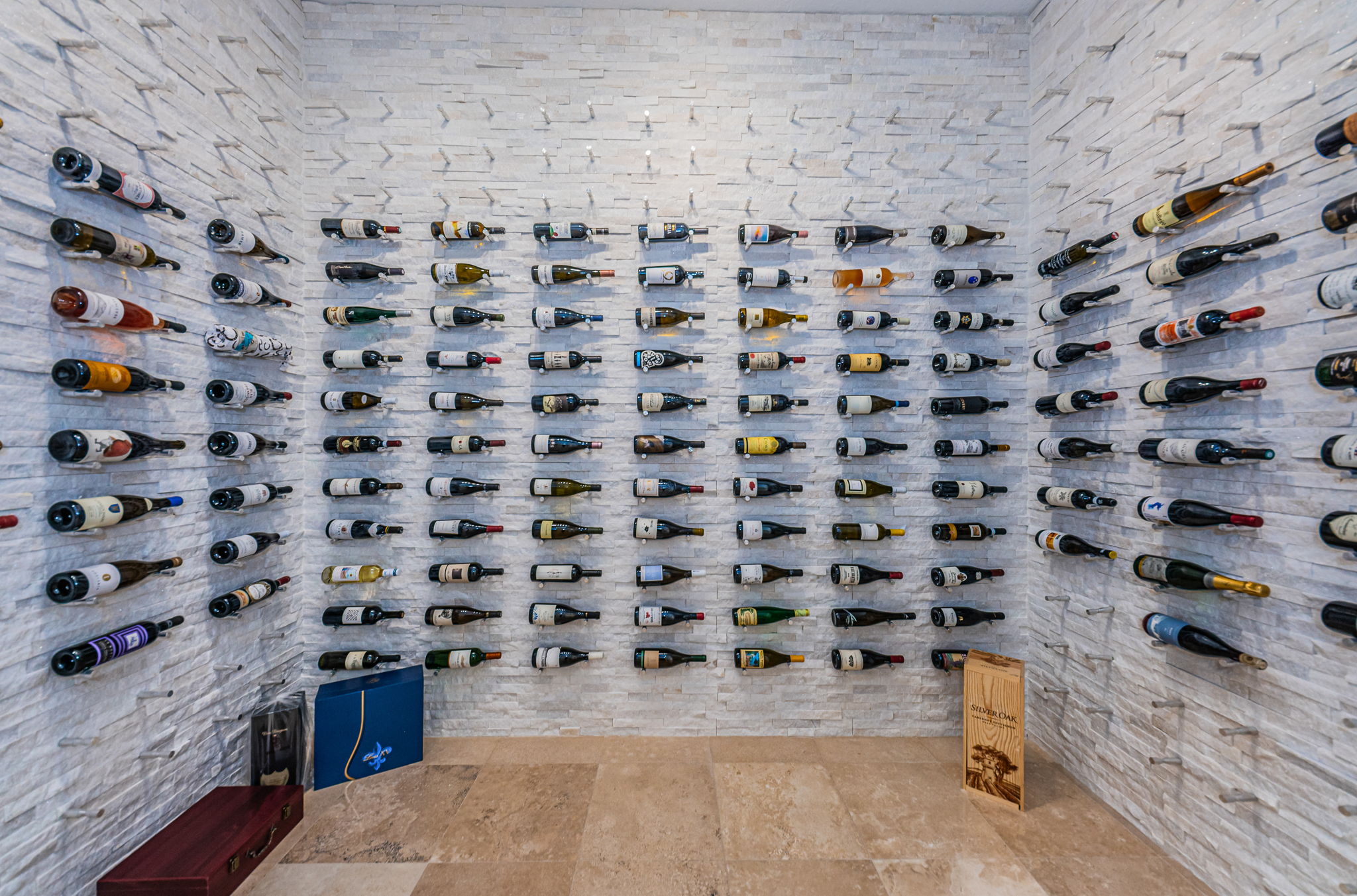 Wine Room5