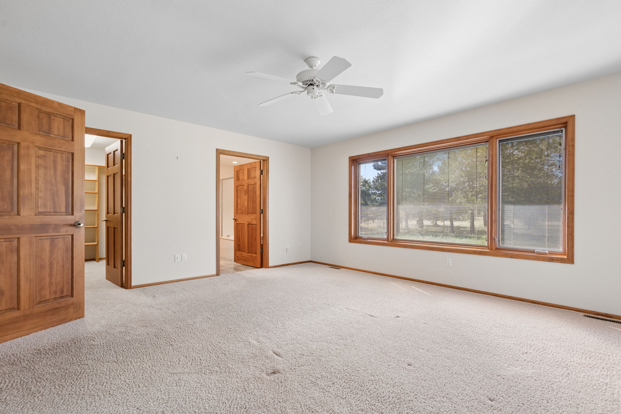 Suite Side Primary Bedroom
