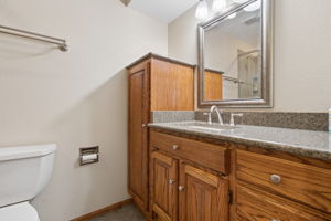 Main House 3/4 Hall Bath