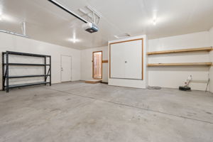 Suite Side Garage