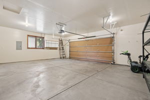Suite Side Garage