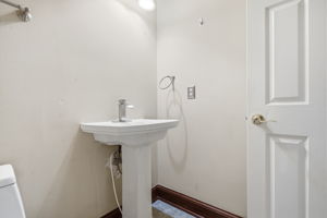  Photo 35