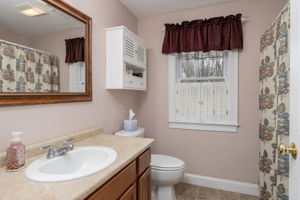 BedroomPrimarySecondBath-1