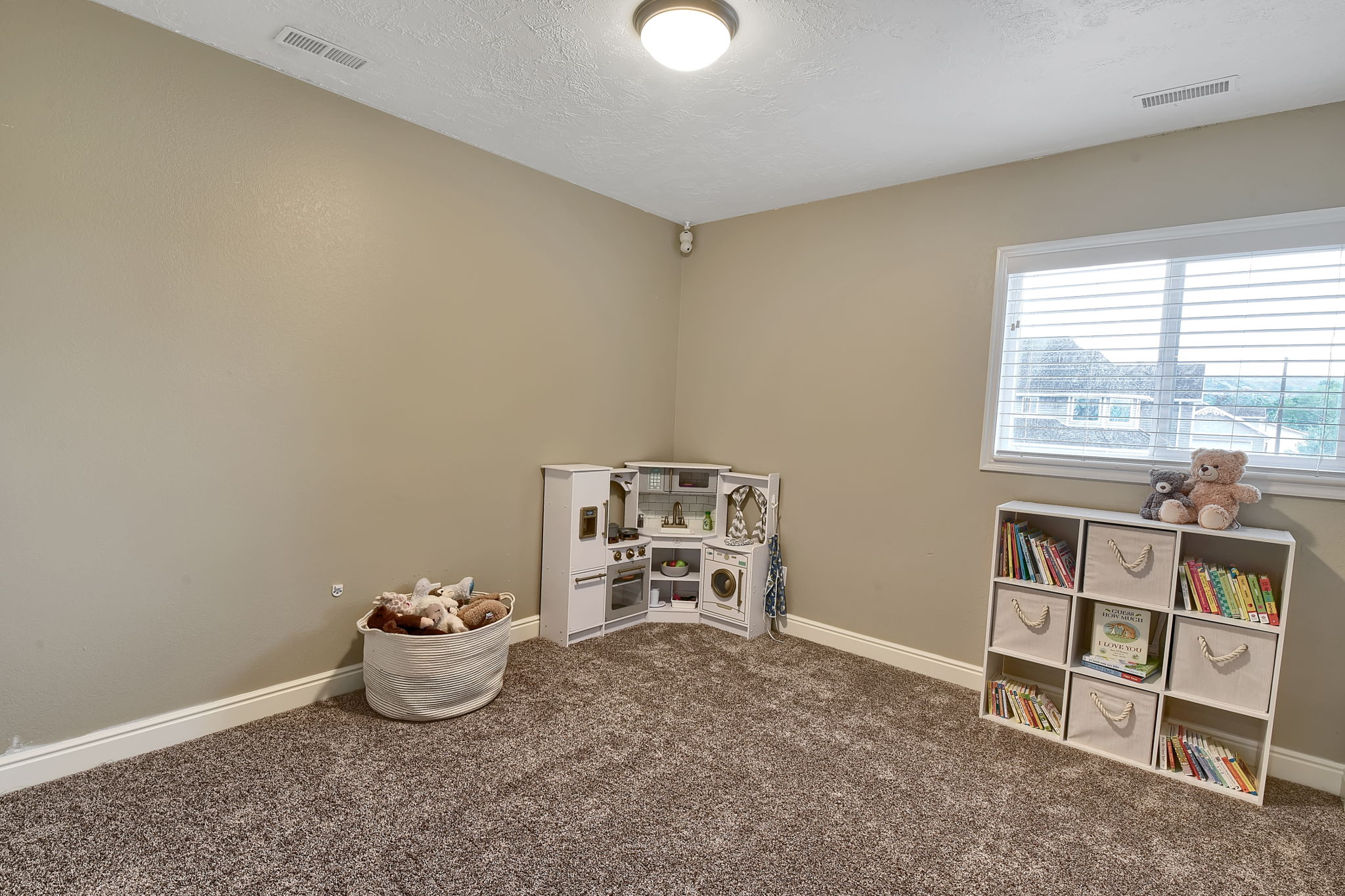  185 East 1100 South, Bountiful, UT 84010, US Photo 17