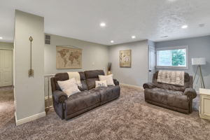  185 East 1100 South, Bountiful, UT 84010, US Photo 12