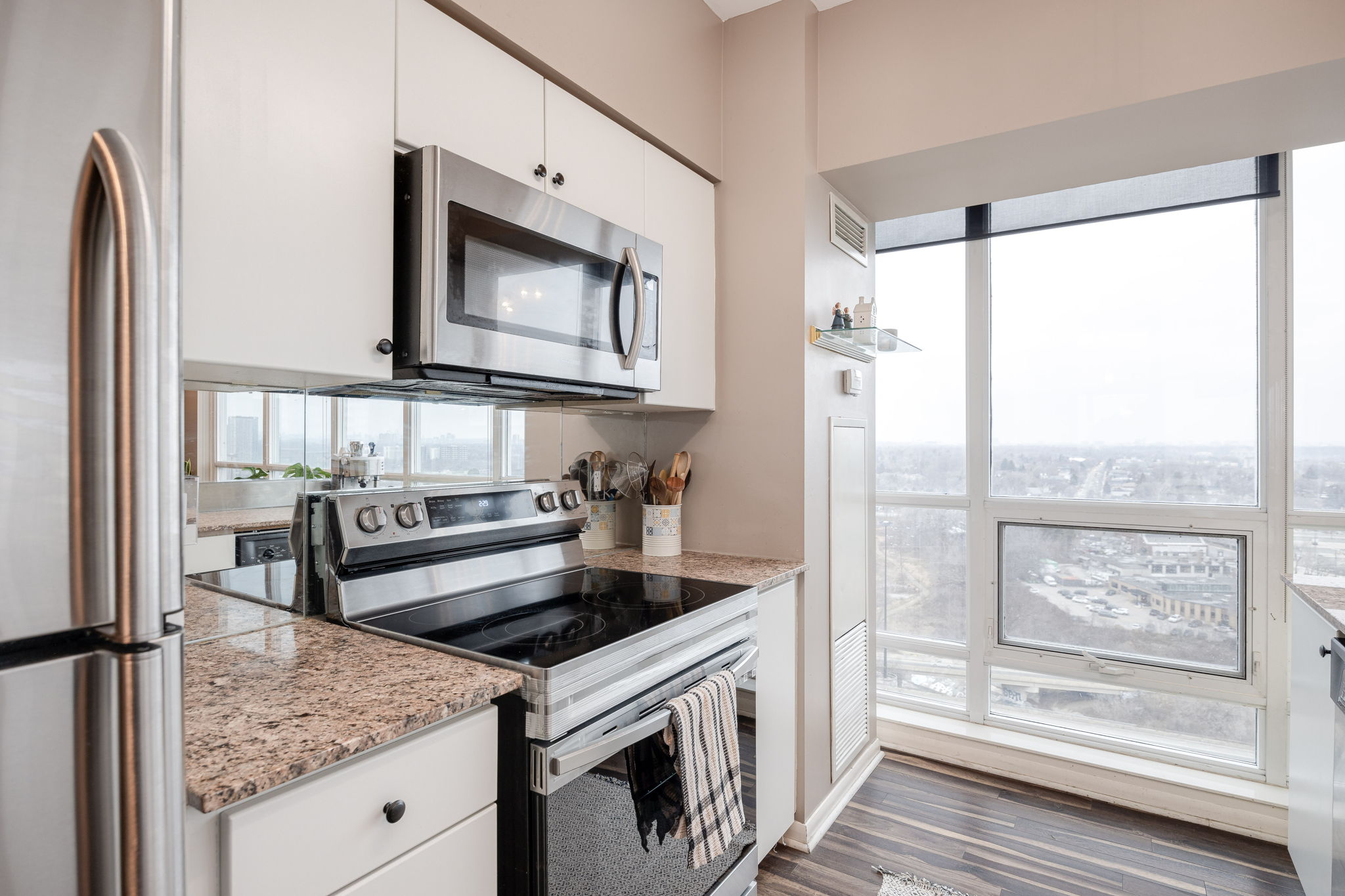 Toronto property showcase — delivered property photograph 11