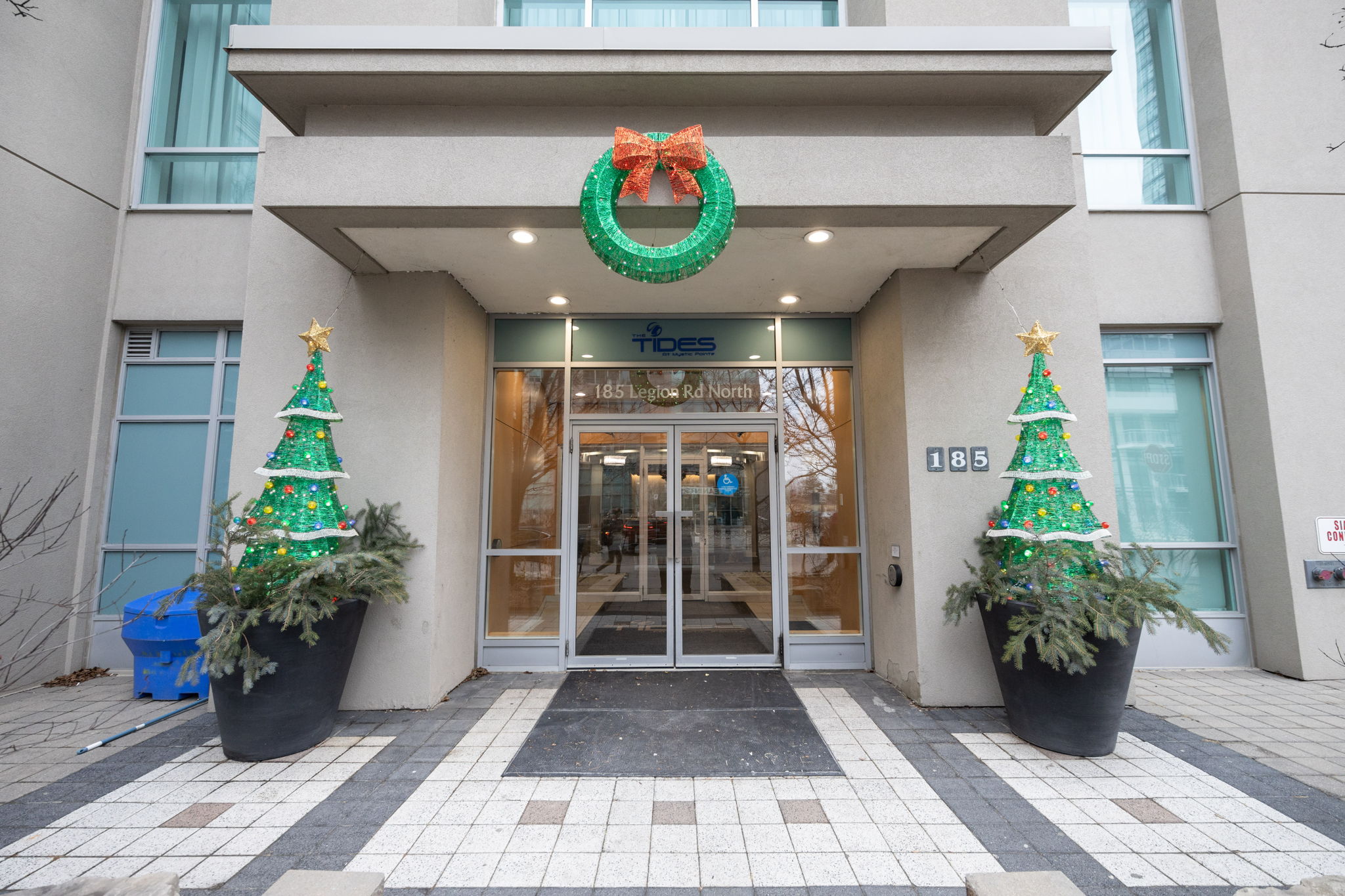 Toronto property showcase — delivered property photograph 33