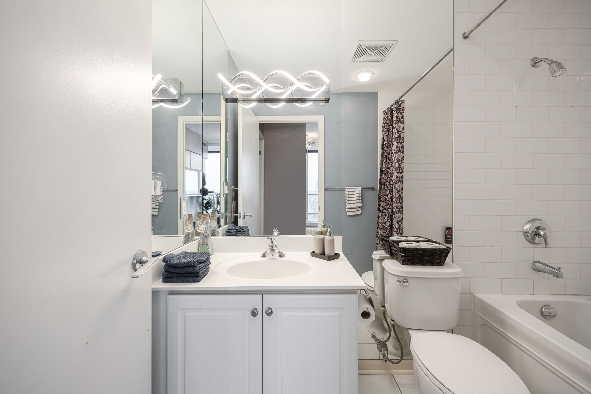 Toronto property showcase — delivered property photograph 23