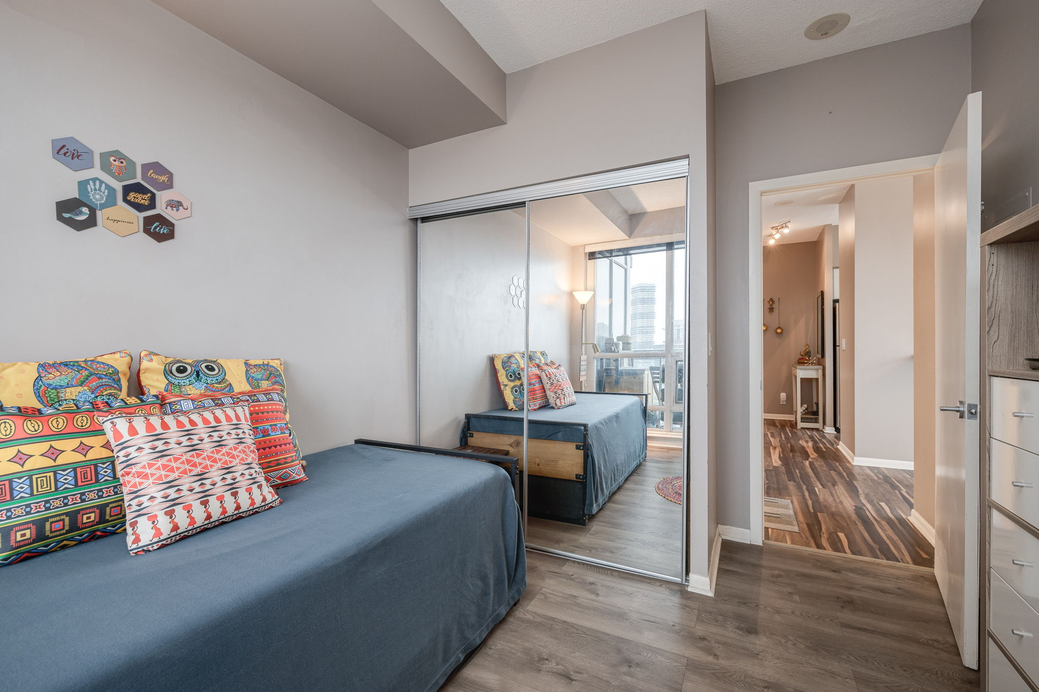 Toronto property showcase — delivered property photograph 22