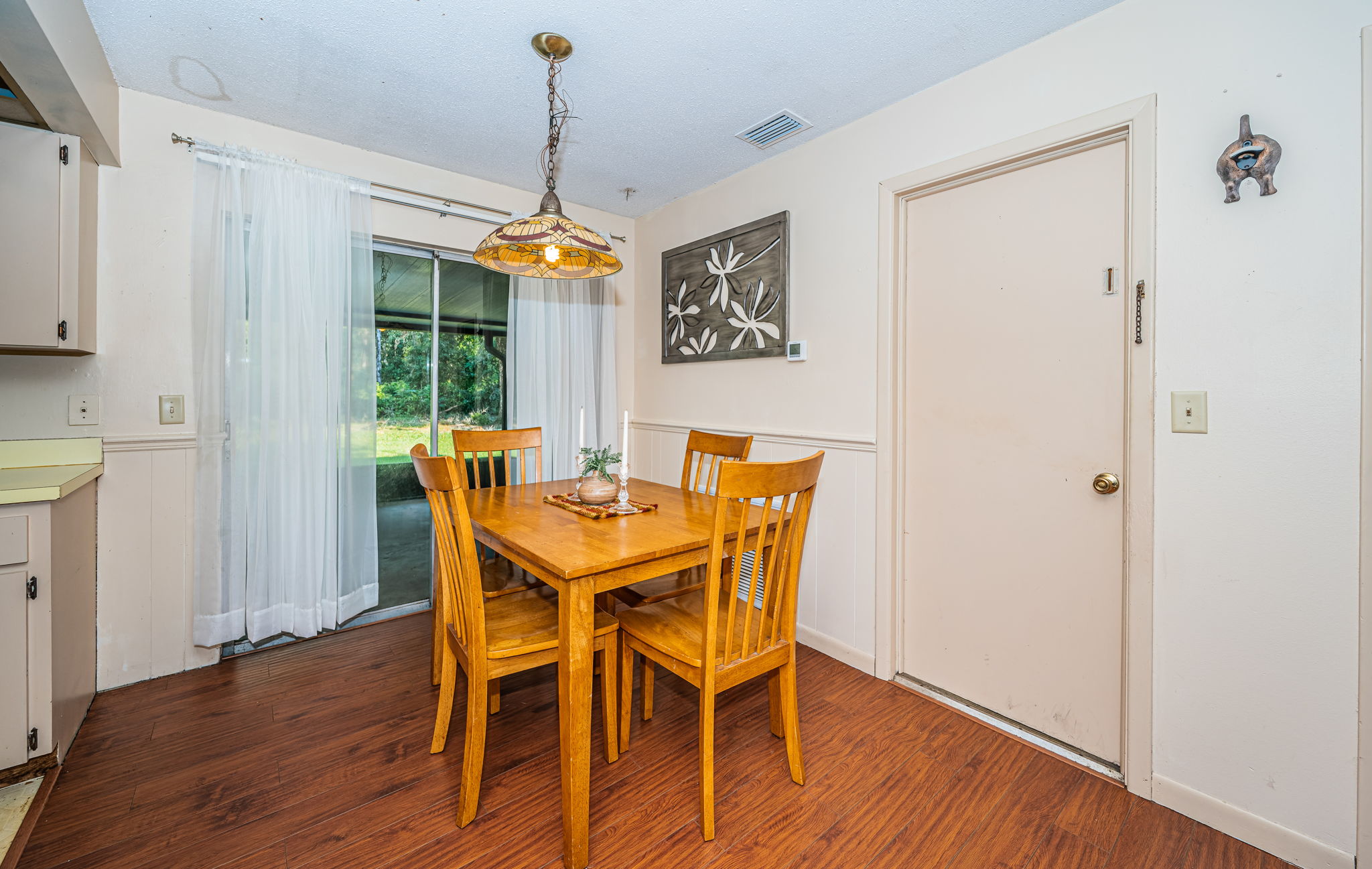 Dining Room1-2