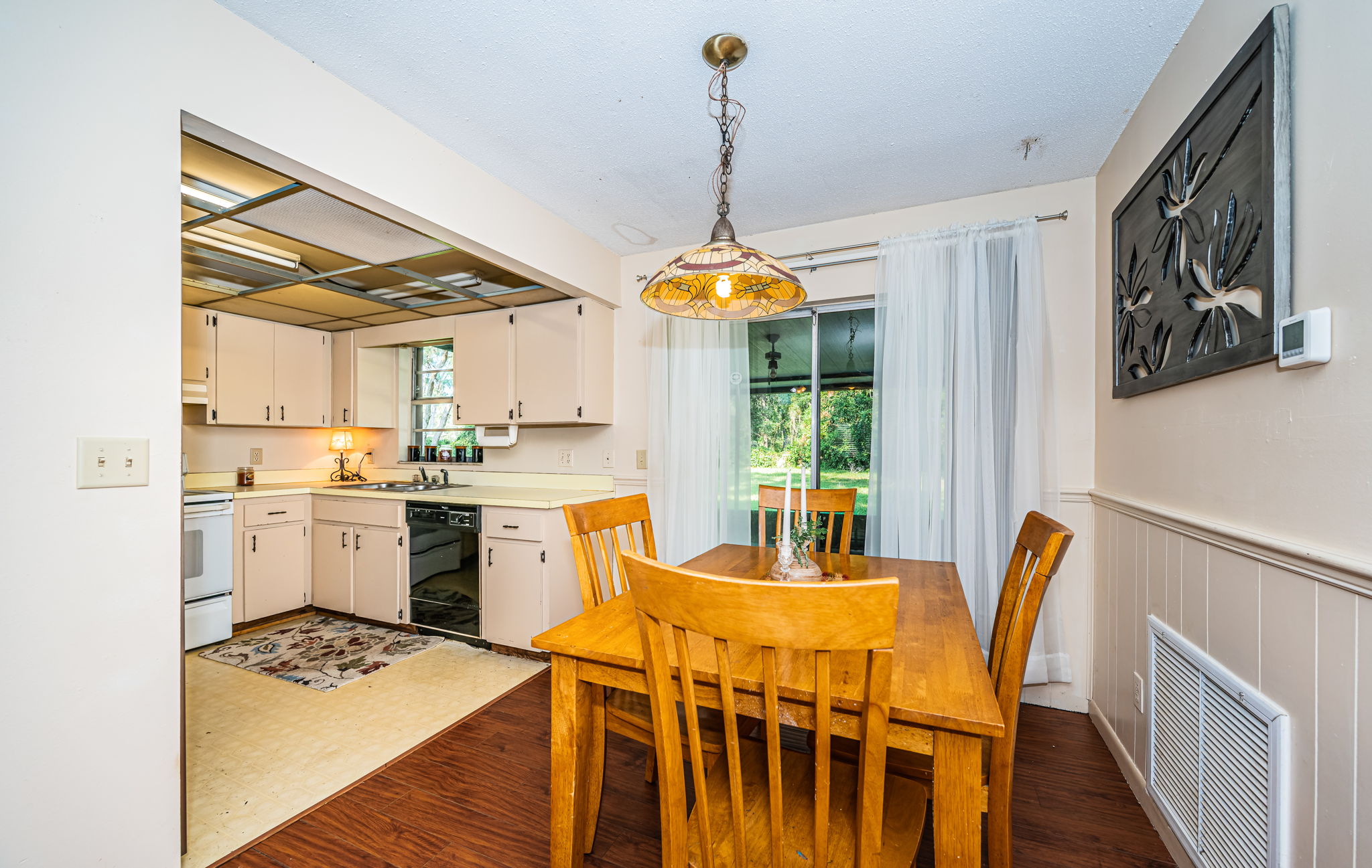 Dining Room4-2