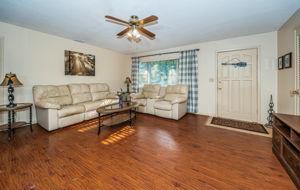 Living Room2-2
