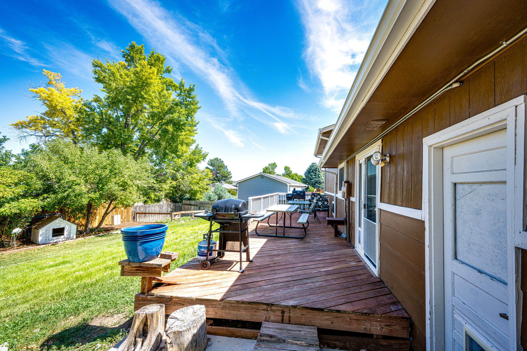 Oversized Deck off of Kitchen