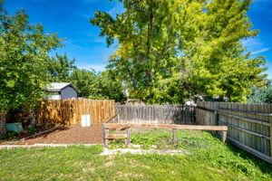 Garden Box for Your Homegrown Veggies