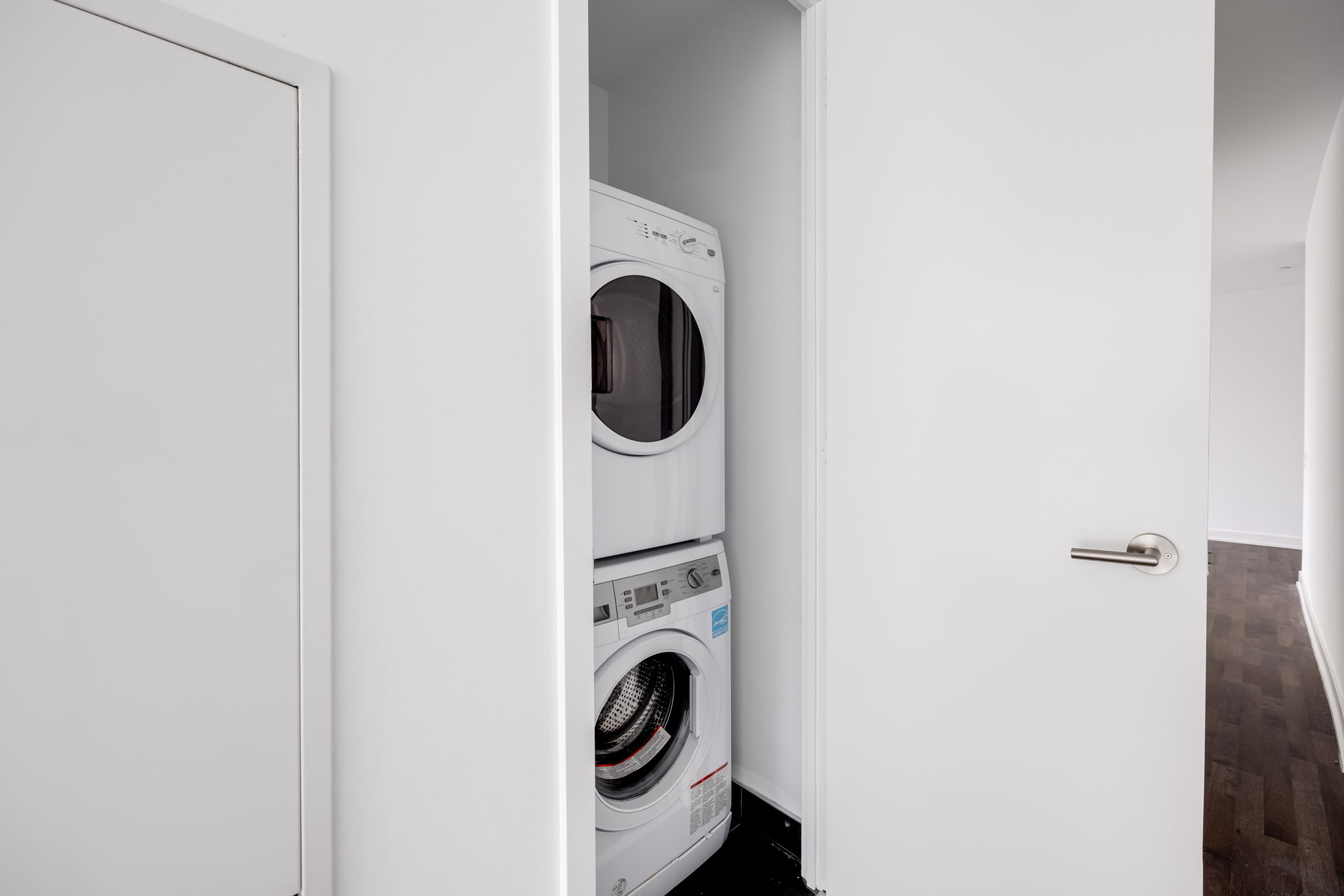 Toronto property showcase — delivered property photograph 13