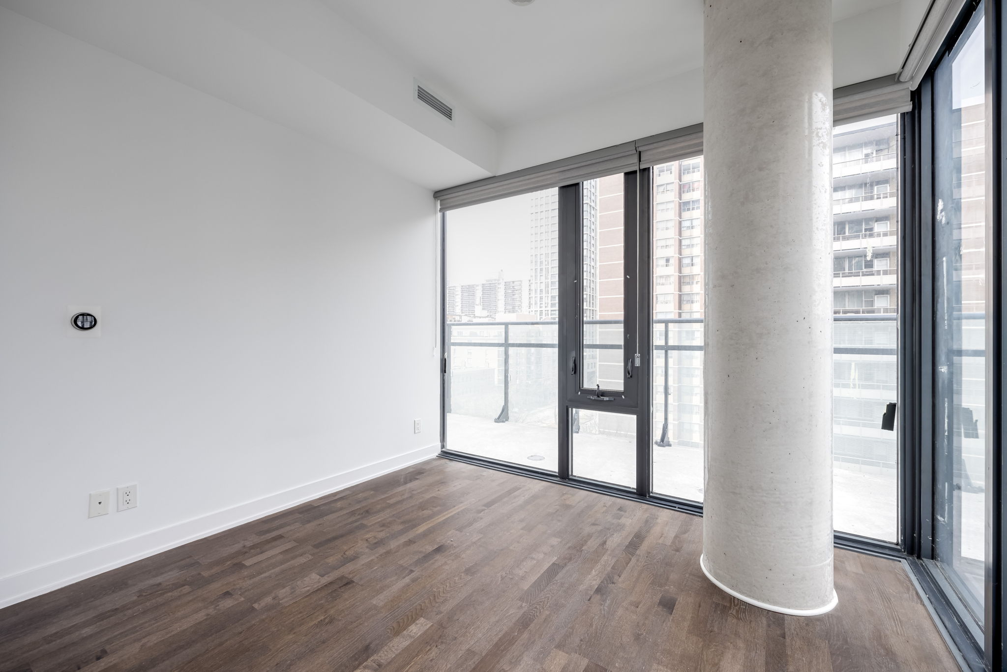 Toronto property showcase — delivered property photograph 17