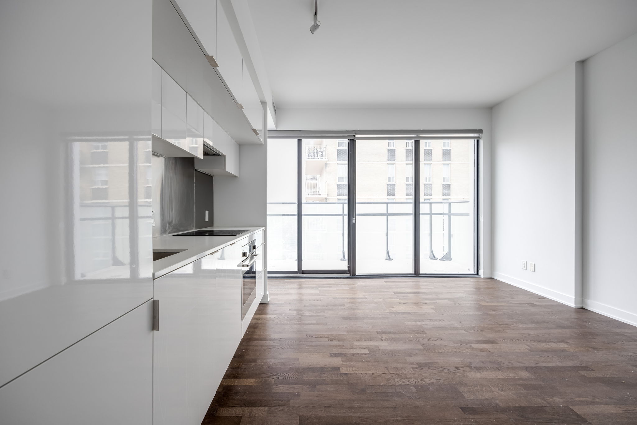 Toronto property showcase — delivered property photograph 8
