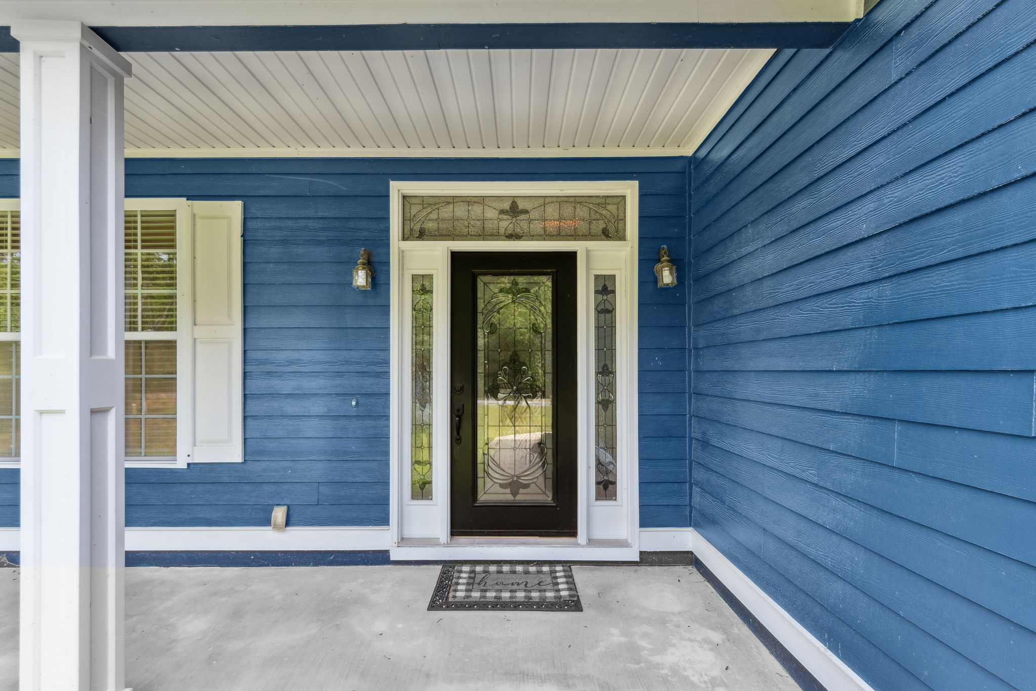 Front Entry Detail