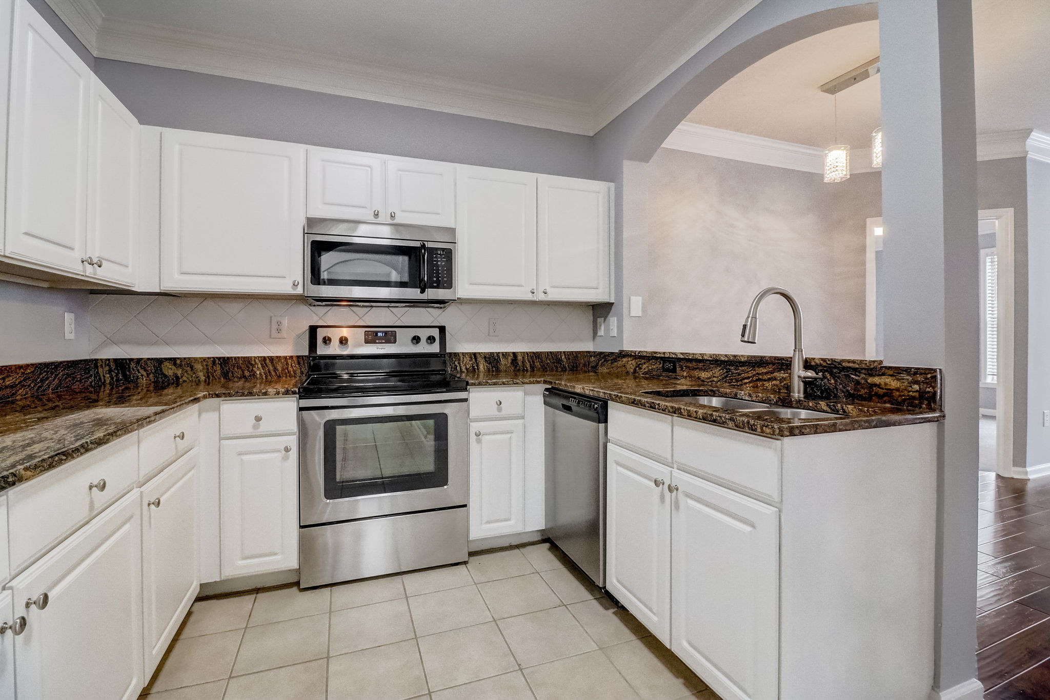 Cotillion Dr 2220-022