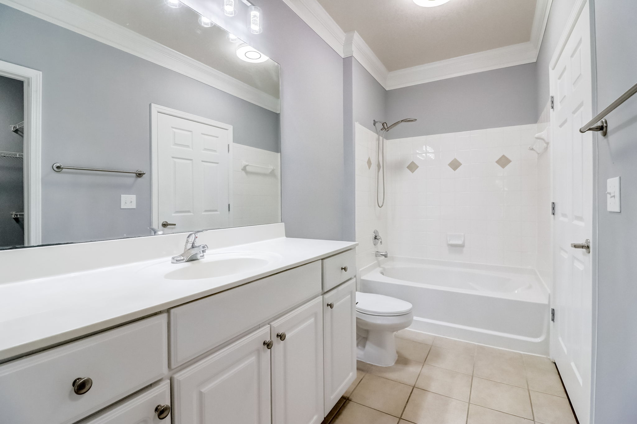 Cotillion Dr 2220-043