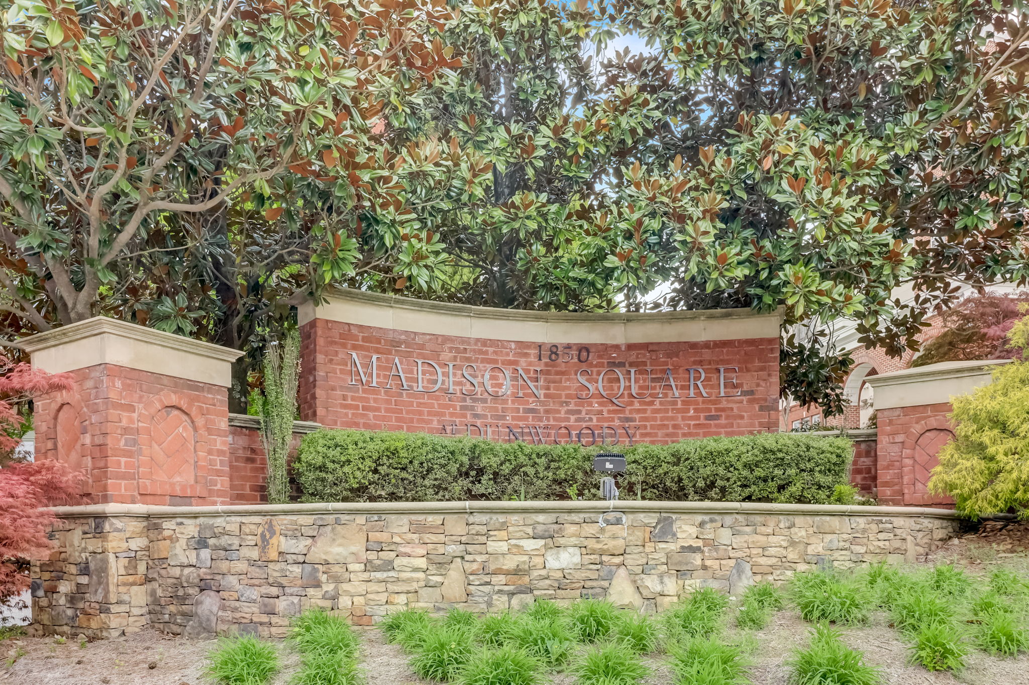 Cotillion Dr 2220-063