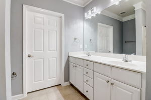 Cotillion Dr 2220-031