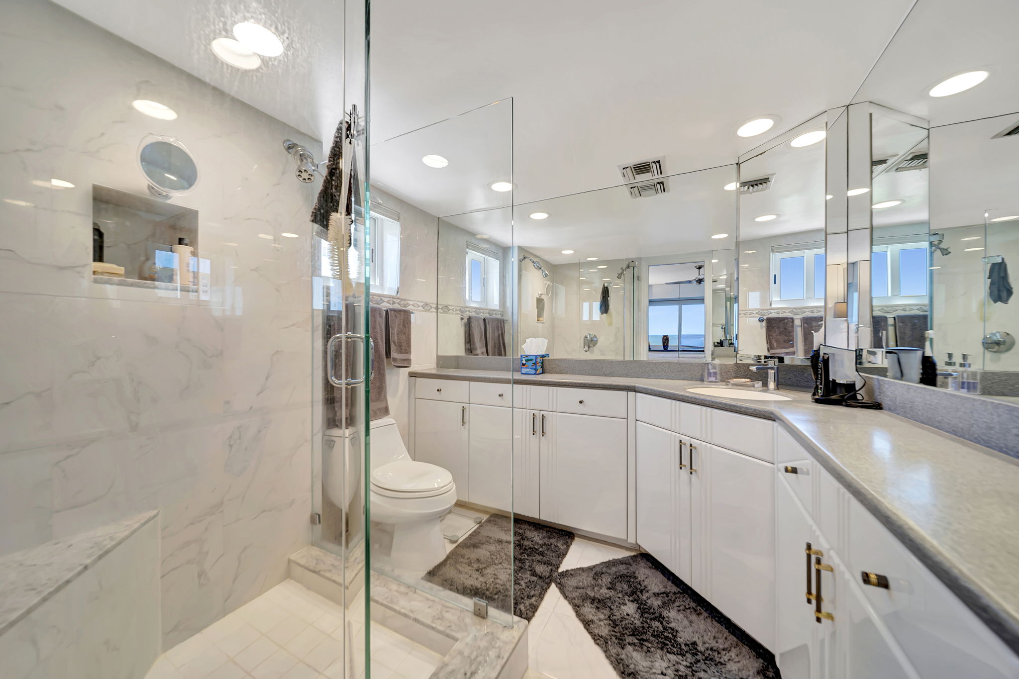 590 Silver Ln, Boca Raton, FL 33432, US Photo 32