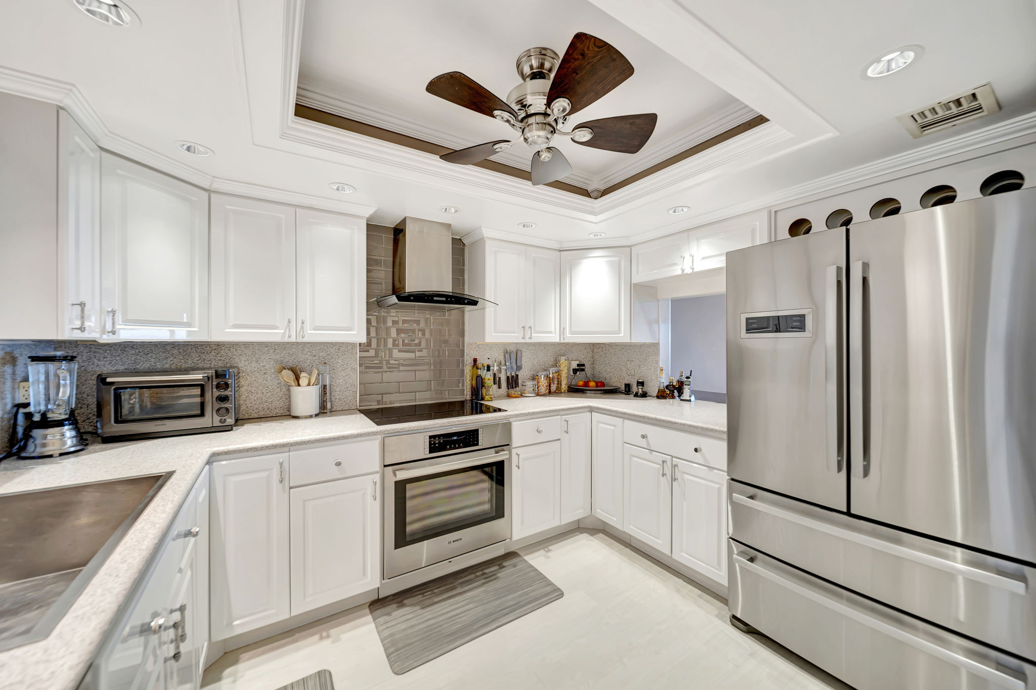 590 Silver Ln, Boca Raton, FL 33432, US Photo 11