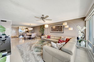 590 Silver Ln, Boca Raton, FL 33432, US Photo 23