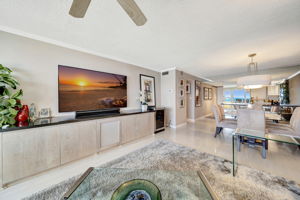 590 Silver Ln, Boca Raton, FL 33432, US Photo 25