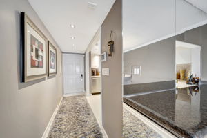 590 Silver Ln, Boca Raton, FL 33432, US Photo 8