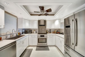 590 Silver Ln, Boca Raton, FL 33432, US Photo 11