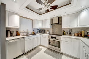 590 Silver Ln, Boca Raton, FL 33432, US Photo 12