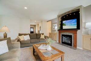 West Meadows Dr NW-013