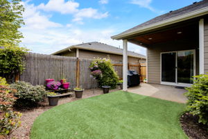 West Meadows Dr NW-044