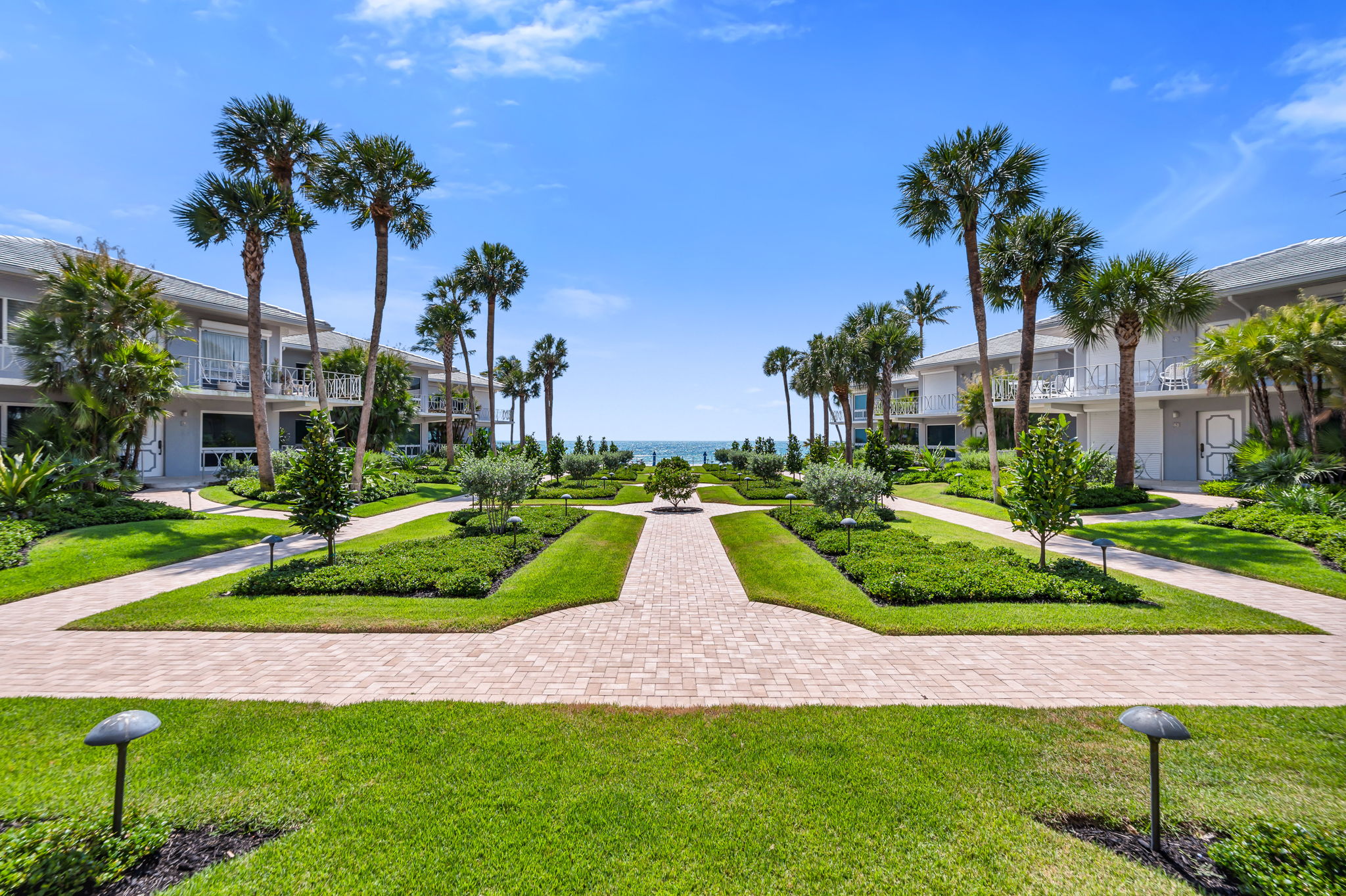 Courtyard - Gulf View