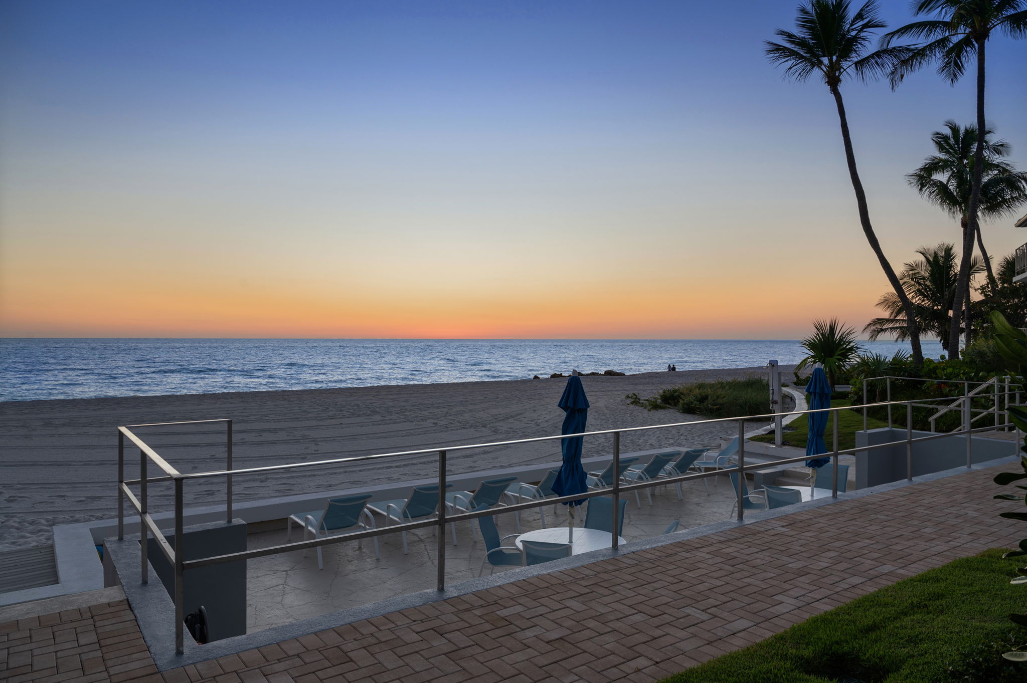 Sun Deck - SUNSET