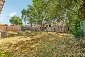 Grand Ave-S0404-018.jpg