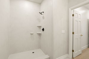  Photo 36