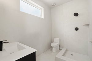  Photo 49