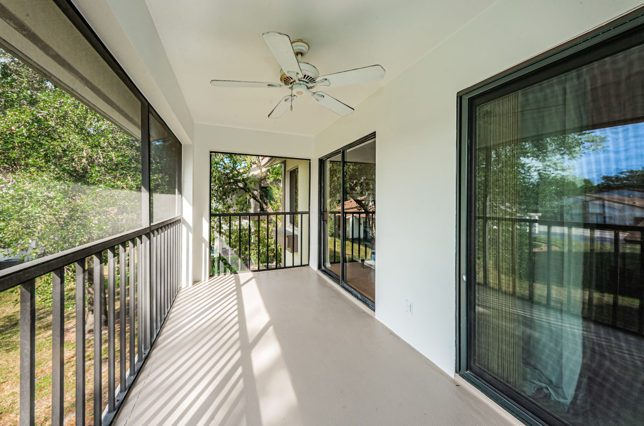 Balcony2