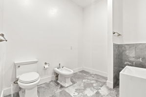  Photo 37
