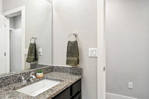  Photo 49