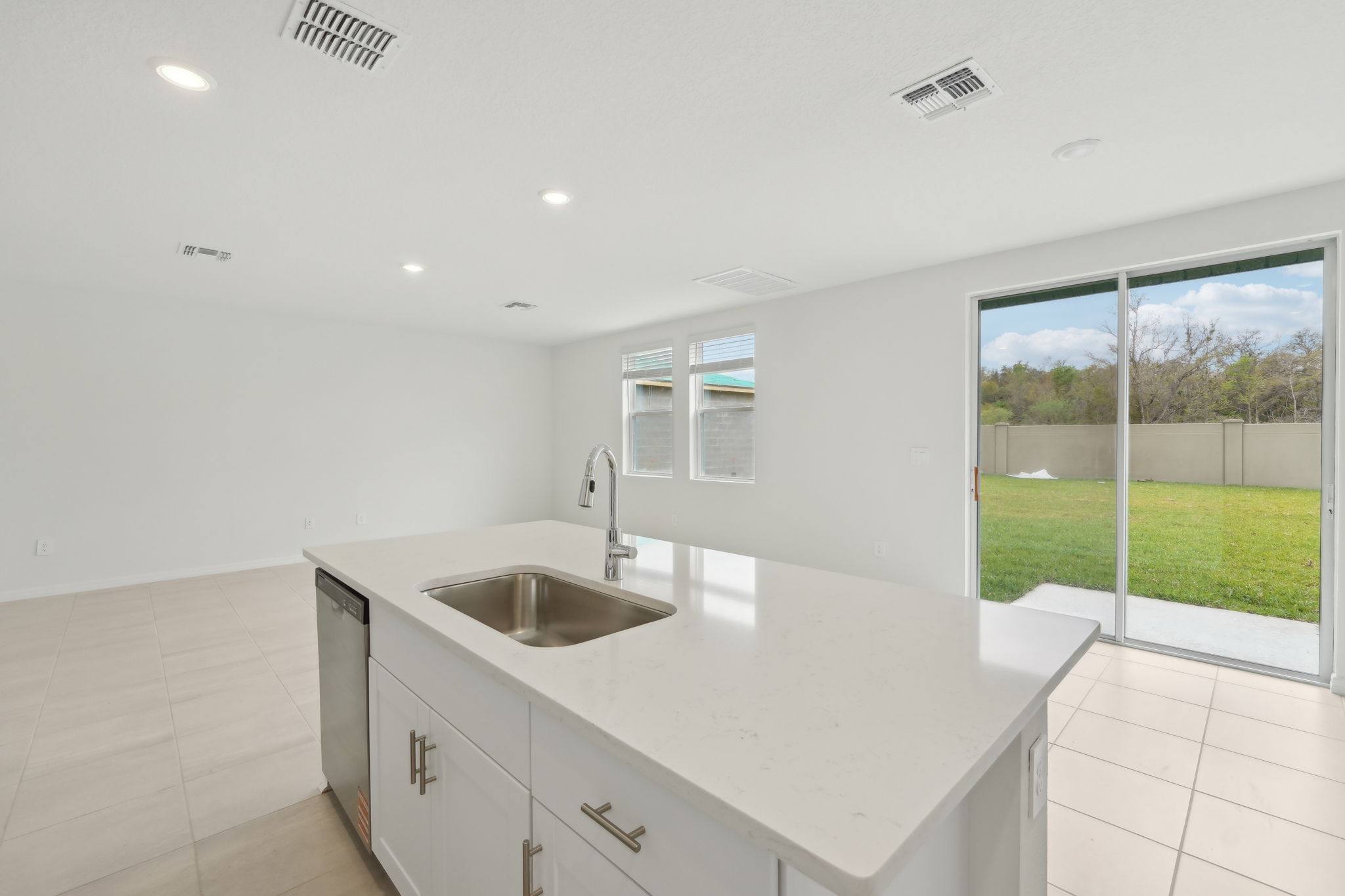 Tampa Division - Two Rivers - Lot 3222 - 1855 Brekey Way, Zephyrhills, FL 33541 - 007