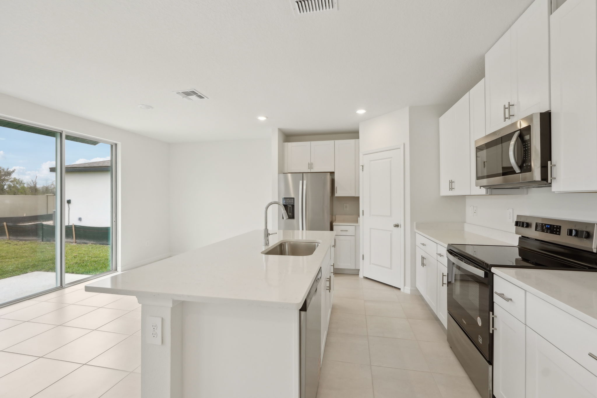 Tampa Division - Two Rivers - Lot 3222 - 1855 Brekey Way, Zephyrhills, FL 33541 - 008