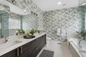 1855 N St Louis Ave_023.jpg