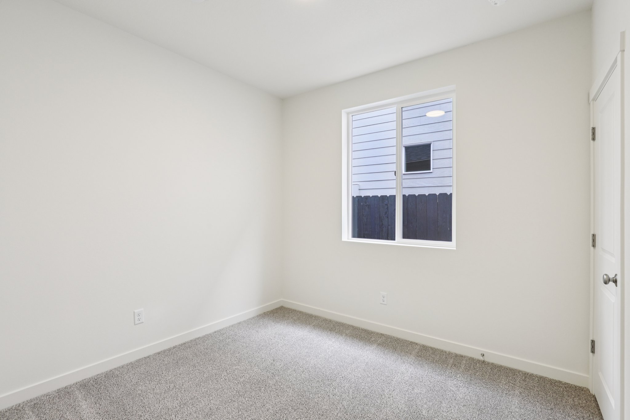 NW 18th Wy-S0108-034.jpg