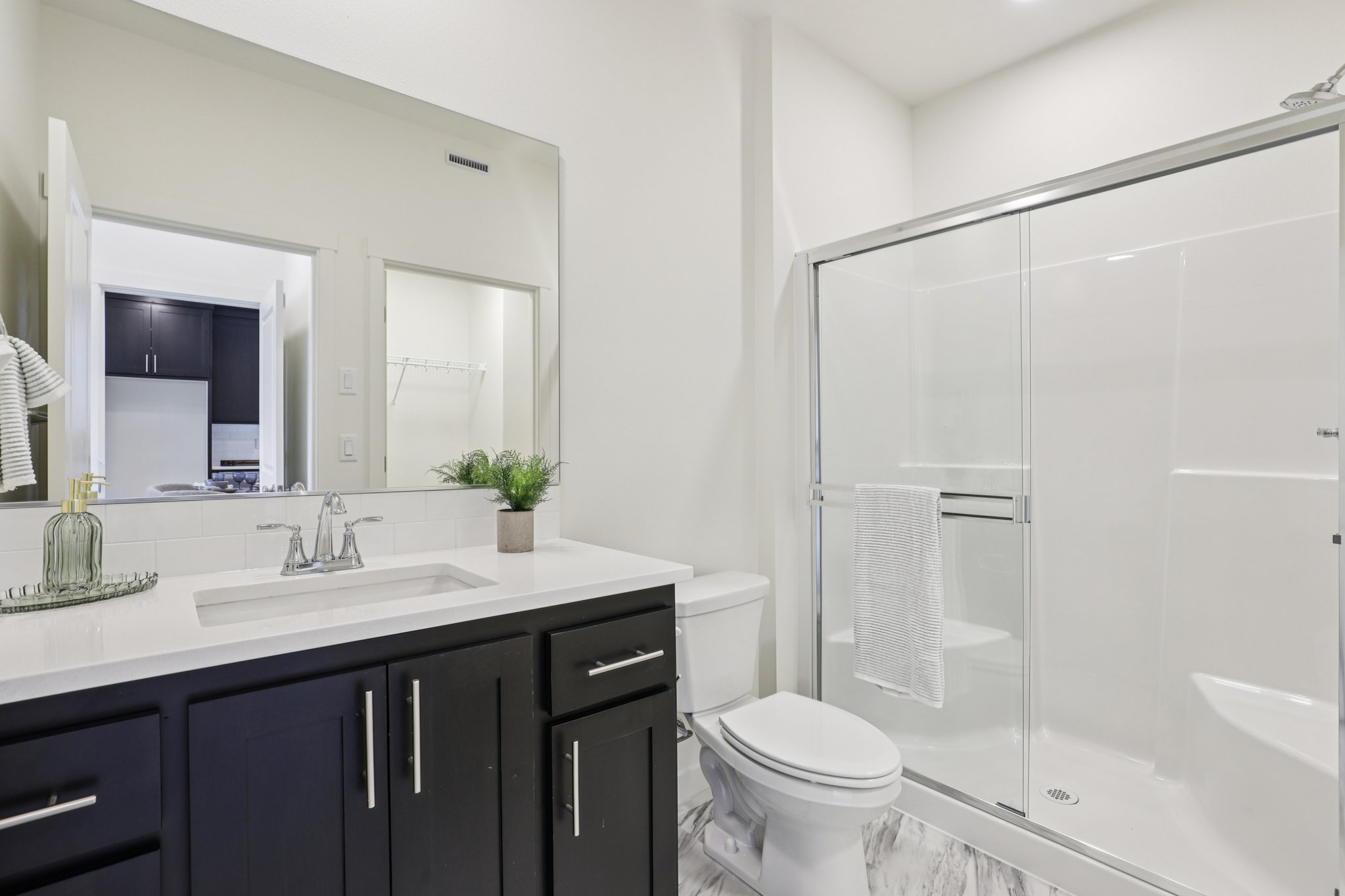 NW 18th Wy-S0108-041.jpg